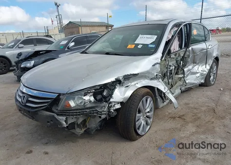 2011 Honda Accord 2.4 Ex-L z USA, uszkodzony, nr VIN 1HGCP2F84BA065515